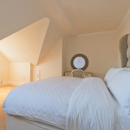 Tatil Evi Amazing House Ballsbridge *